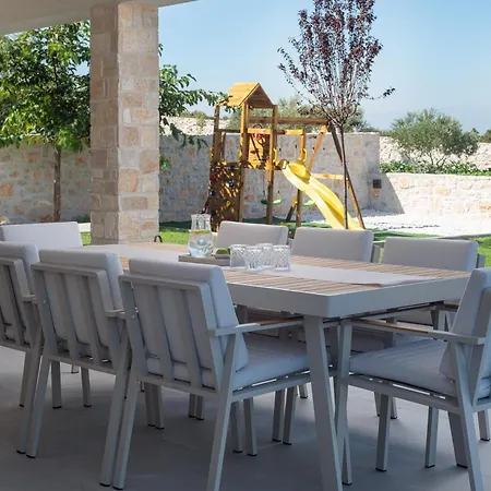 My Dalmatia - Kastel Mrkic With Private Pool, Sauna & Jacuzzi Vakantiehuis Sveti Filip i Jakov